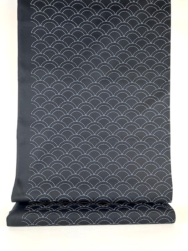 Washout Sashiko - Seigaiha - Black